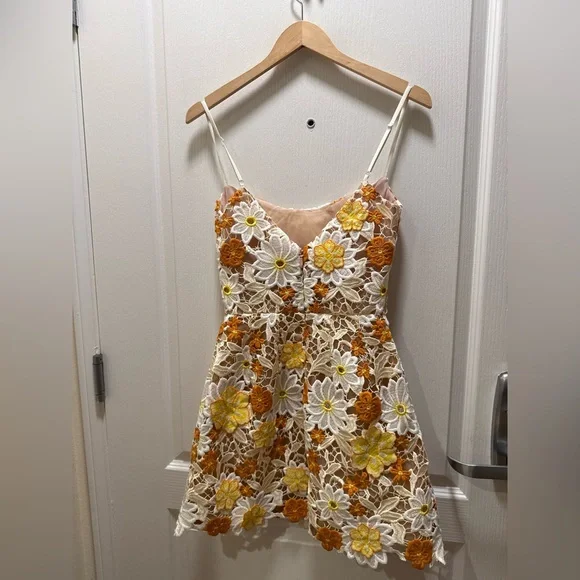 Helsi Floral Lace Fit & Flare Mini Dress in Orange and White Size XS - Picture 5 of 7